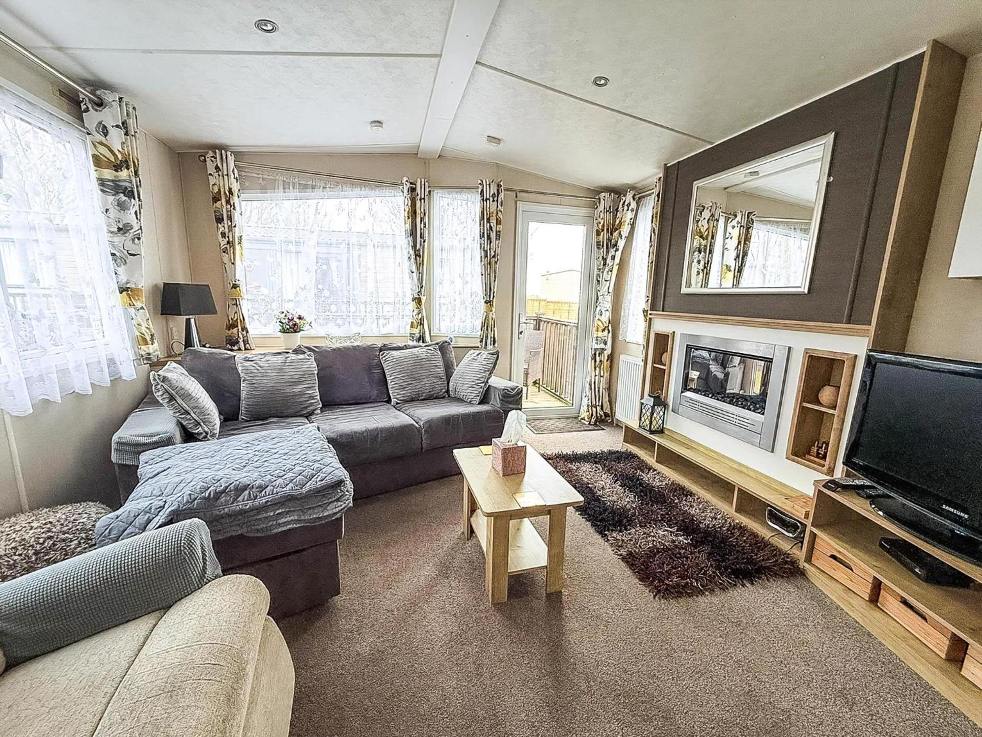 Brilliant Caravan With A Partial Sea View In Suffolk Ref 32026Az Lowestoft Exterior foto